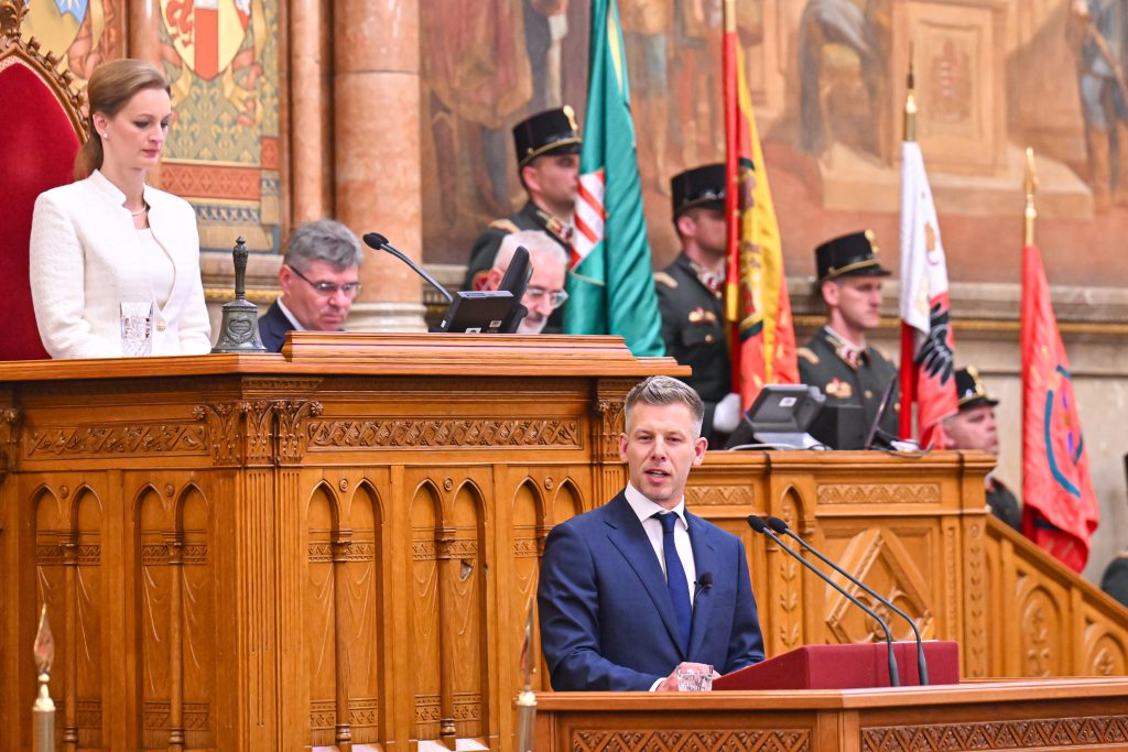 Magyar Péter bocsánatot kért a Szőlő utcai áldozatoktól
