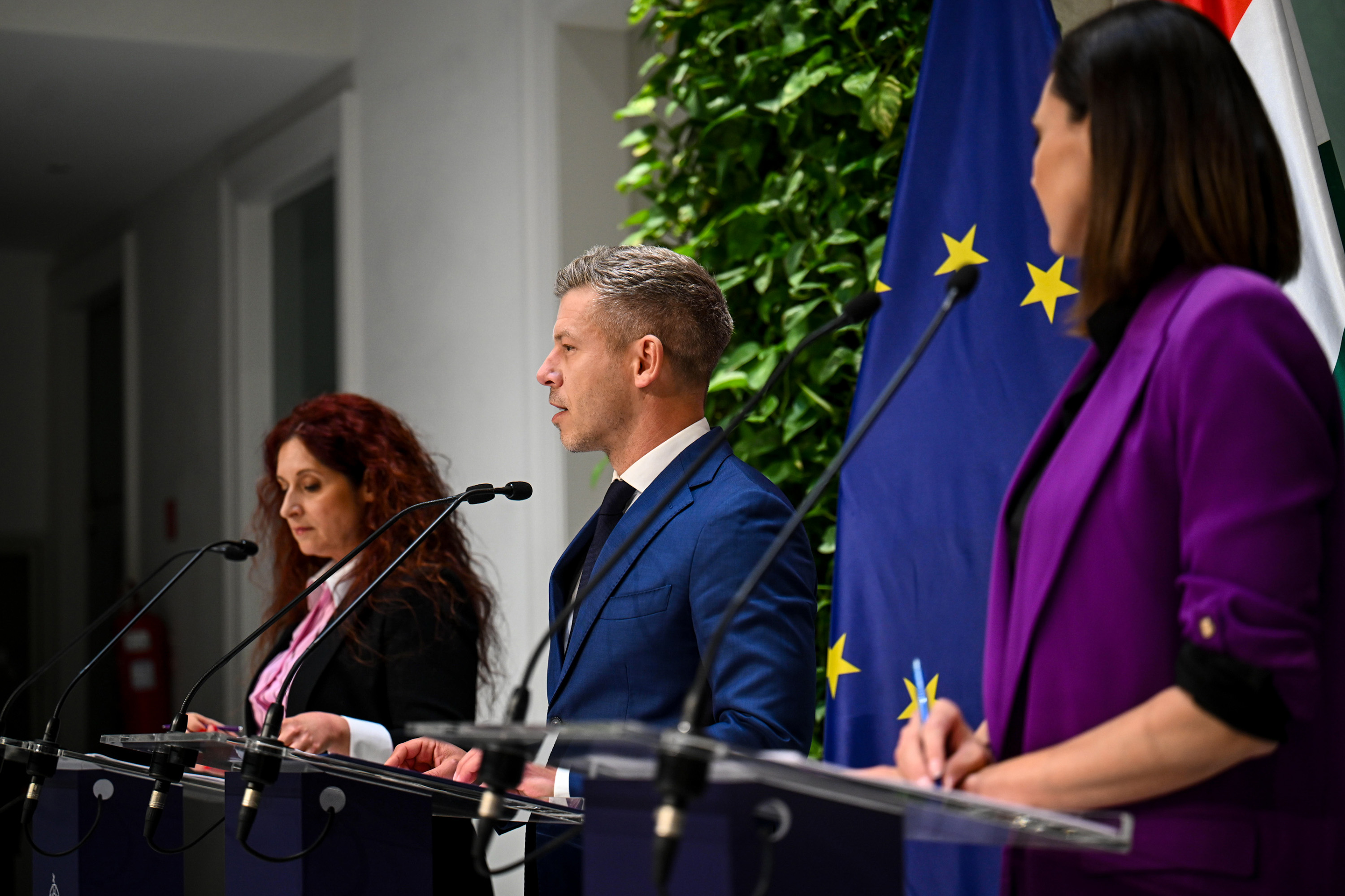 Magyar Péter, Magyarország miniszterelnöke a második kormányülés után tartott sajtótájékoztatón Budapesten, 2026. május 18-án.