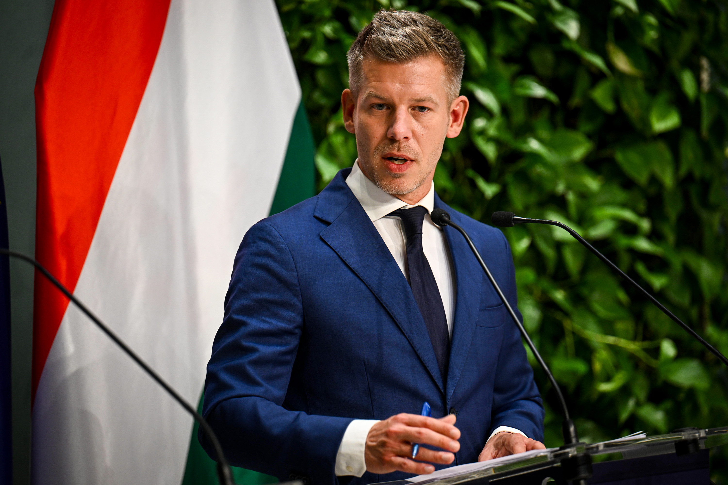 Magyar Péter, Magyarország miniszterelnöke a második kormányülés után tartott sajtótájékoztatón Budapesten, 2026. május 18-án.