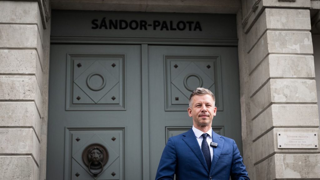 Magyar Péter és miniszterei a Sándor-palotában