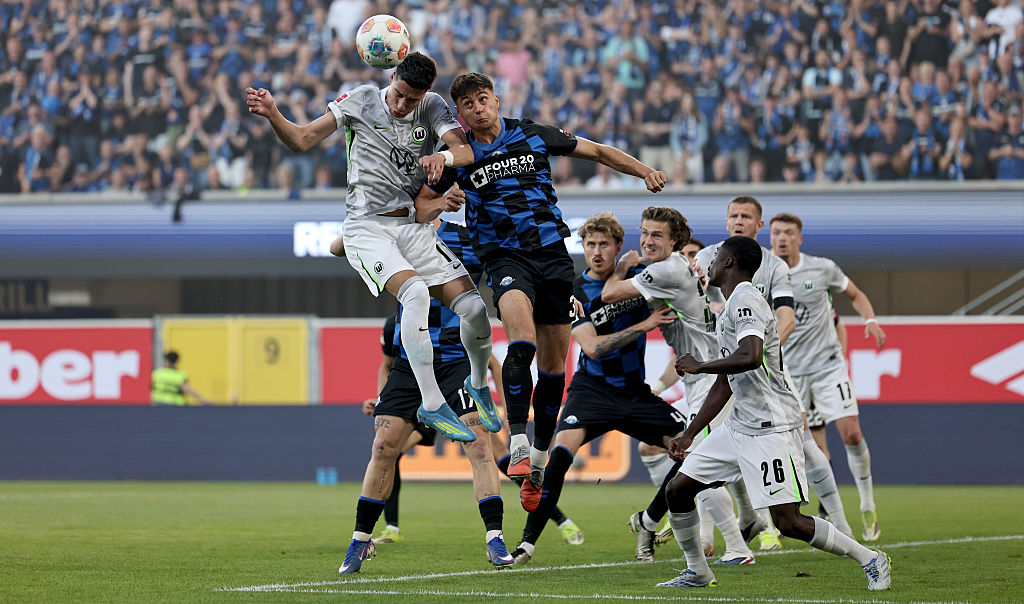 A Paderborn nyerte a Wolfsburg elleni osztályozót.
