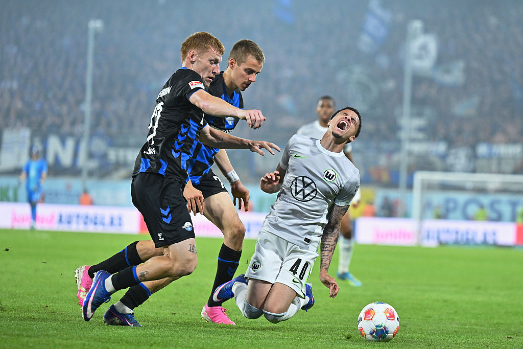 A Paderborn nyerte a Wolfsburg elleni osztályozót.