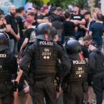 Lipcsei rendőrök a Crystal Palace és a Rayo Vallecano meccse előtt.