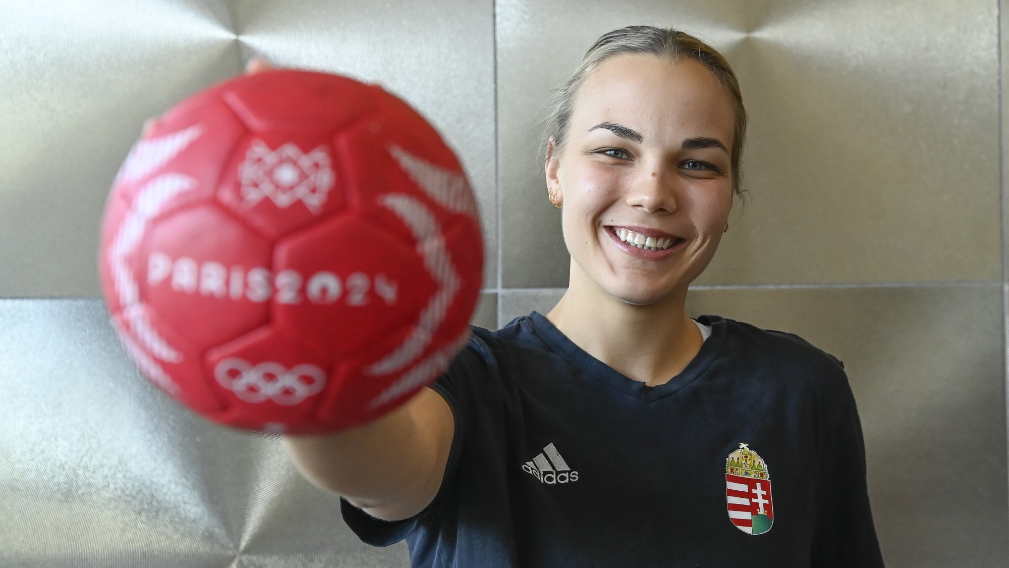 Pásztor Noémi, a párizsi olimpiára készülő női kézilabda-válogatott játékosa a csapat edzésén.