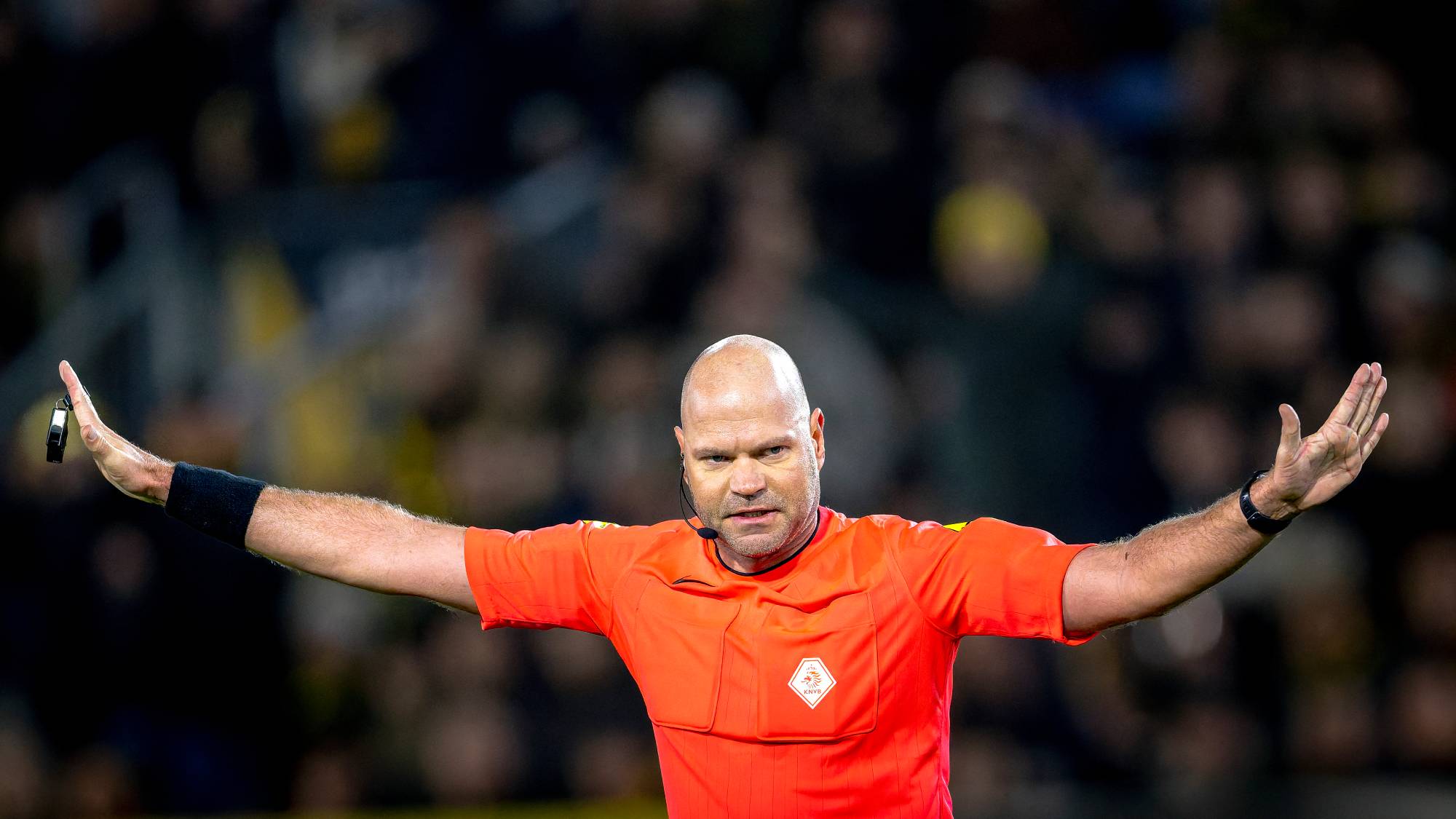 Referee Rob Dieperink officiates the match between NAC Breda and SC Telstar at the NAC Rat Verlegh stadium for the Dutch Vriendenloterij Eredivisie season 2025-2026 in Breda, Netherlands, on December 20, 2025. (Photo by Marcel van Dorst/EYE4images/NurPhoto)