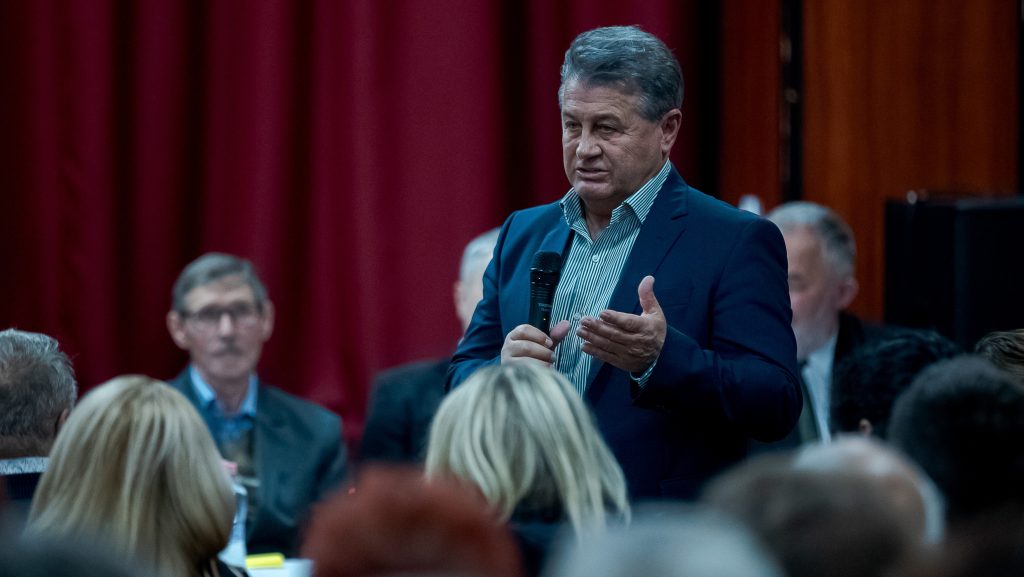 Sötét jóslattal búcsúzik a fideszes Tasó László: Sokan fogják elveszteni a munkájukat, bélyeggel a homlokukon nehéz időszak elé néznek