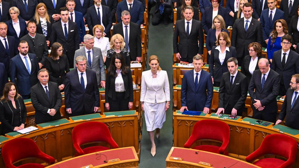 Kutatás: Magyar Péter a legnépszerűbb, Lázár János a lista végén