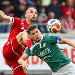 Jasmin Mesanovic (b), a Kisvárda és Vitális Milán, az ETO játékosa a labdarúgó Fizz Liga 33., utolsó fordulójában játszott Kisvárda Master Good - ETO FC mérkőzésen.