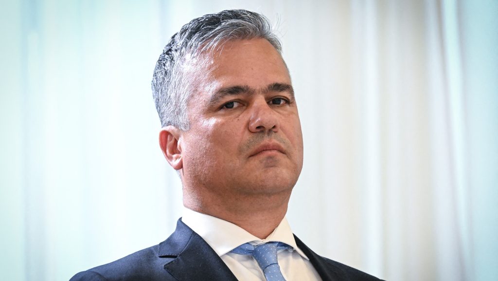 Valódi reformokat végrehajtó politikai kormányt szeretne az új román kormányfőjelölt