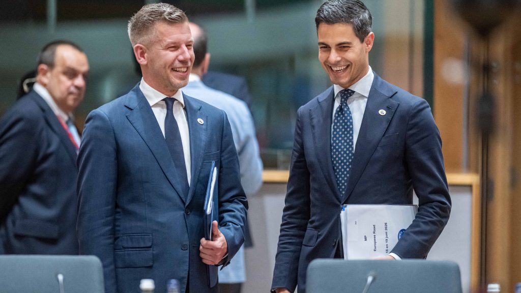 Magyar Péter, Rob Ketten