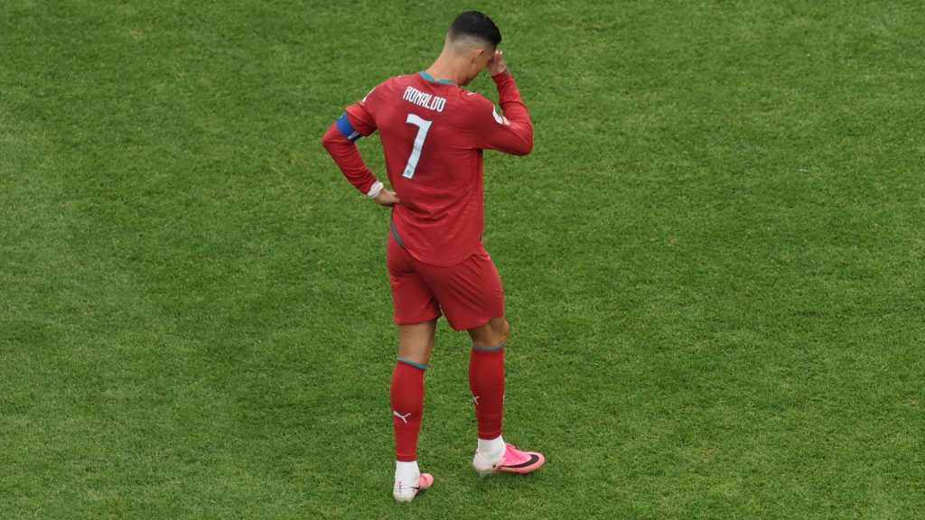 Ronaldót a sajátjai is szétszedik – élő hírfolyam a foci-vb nyolcadik napjáról