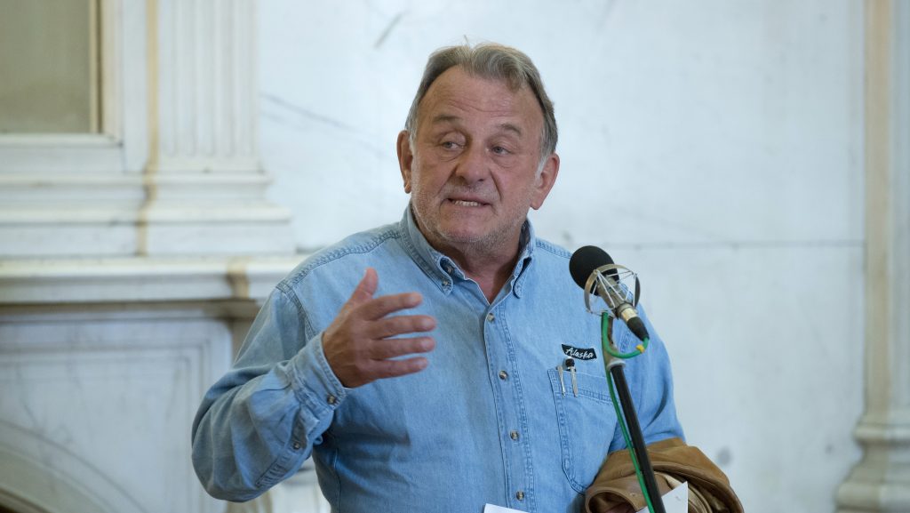 Lekerülhet a közmédia képernyőjéről Fábry Sándor: 