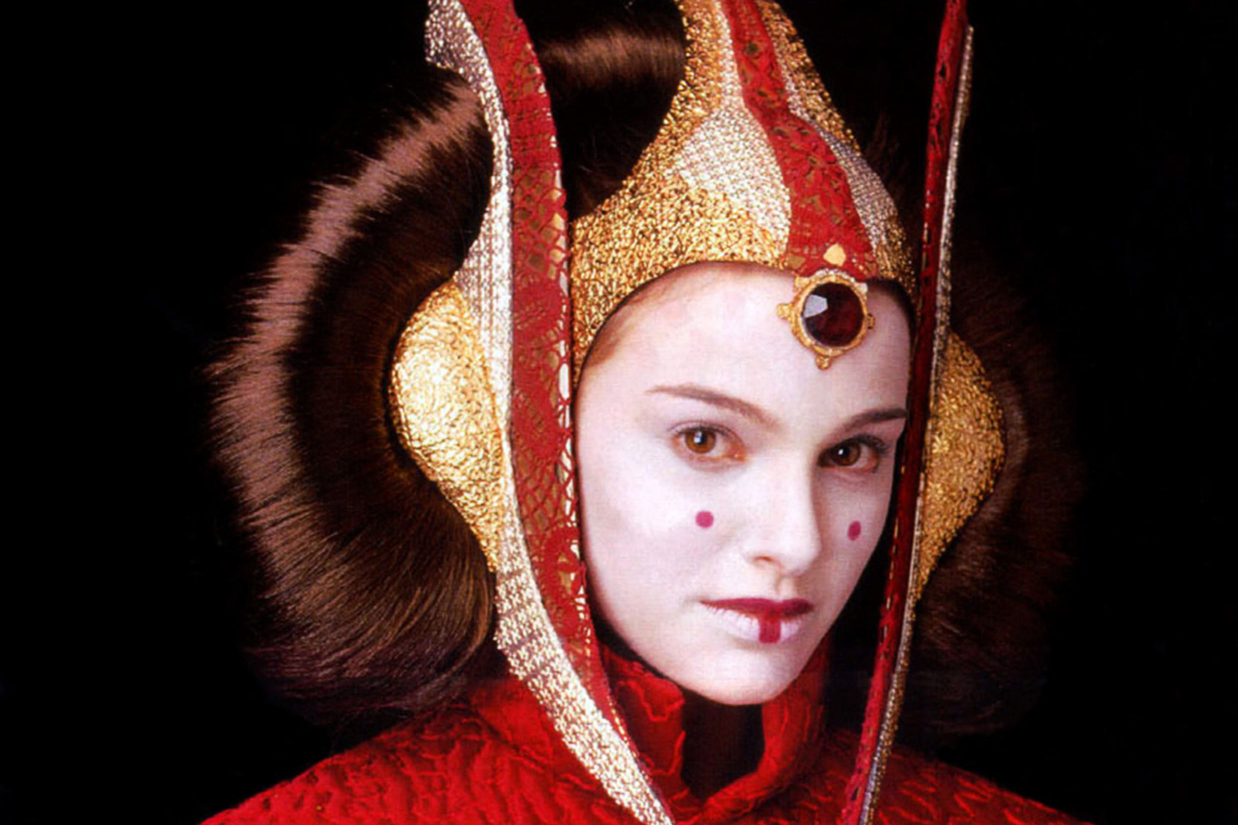 Natalie Portman 1999-ben a Star Wars I. rész – Baljós árnyak című George Lucas-filmben.