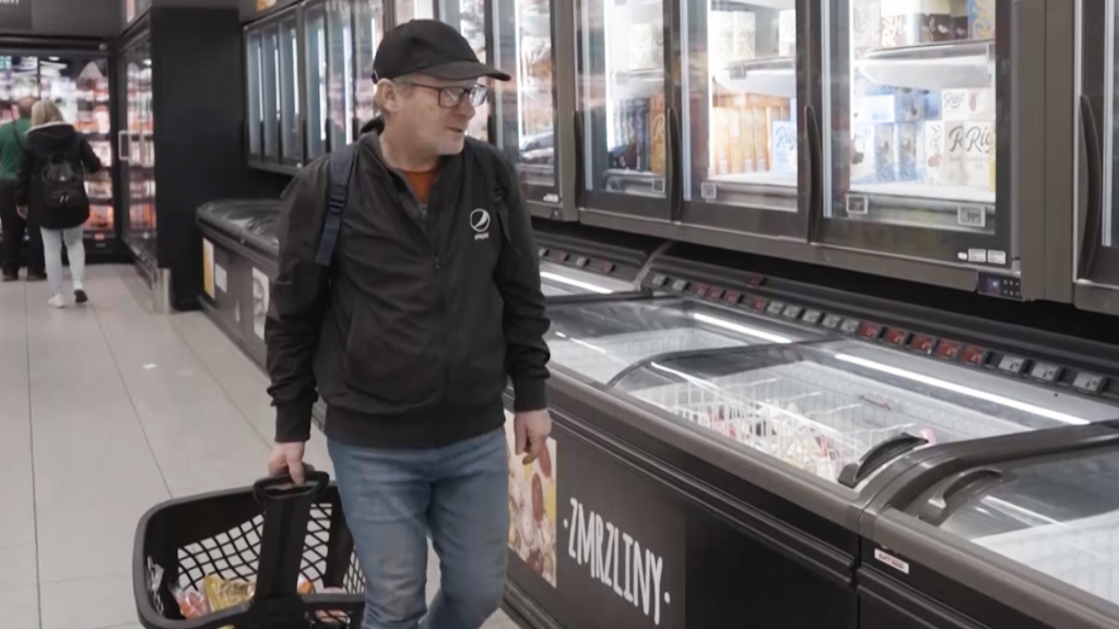 Száz hajléktalan másfél millió forintnyi összeget kapott – meglepő eredménnyel