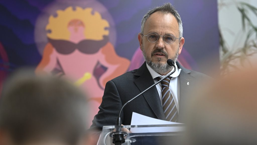 A Fidesz szerint a modernkori ÁVH megvalósulása az, hogy Bús Balázsékat őrizetbe vették az NKA-botrány miatt