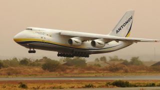 Antonov An-124 Ruszlan Budapest
