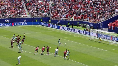 Breel Embolo tizenegyesből szerzett gólt Katar ellen.