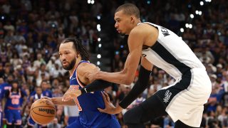 Jalen Brunson és Victor Wembanyama az NBA-döntőben.