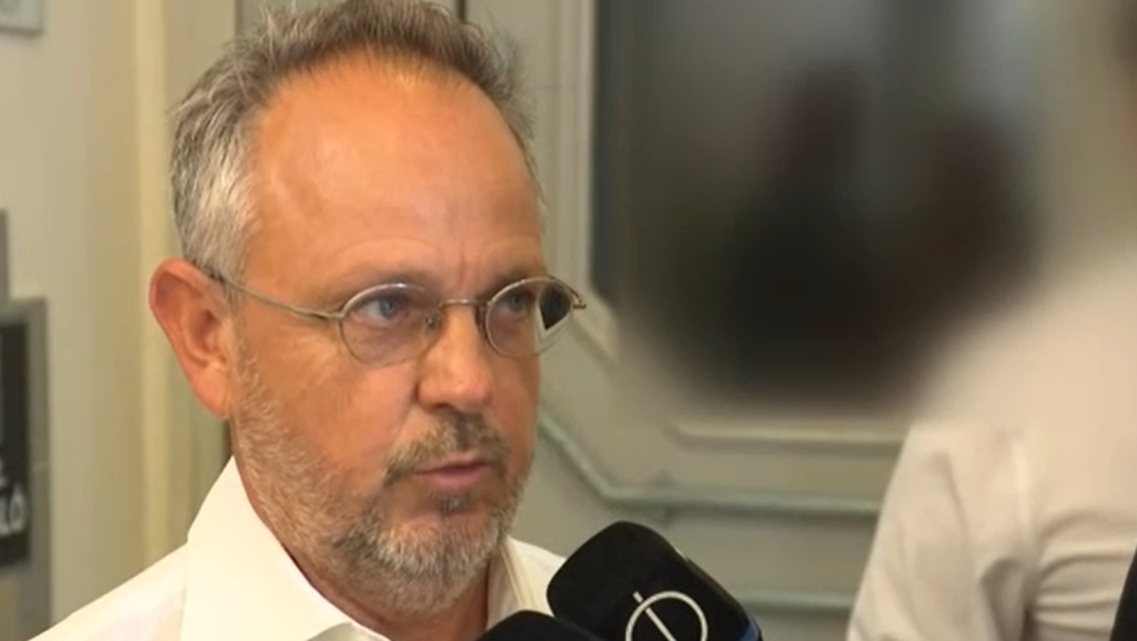 Megszólalt letartóztatásáról a megbilincselt és vezetőszáron vitt Bús Balázs