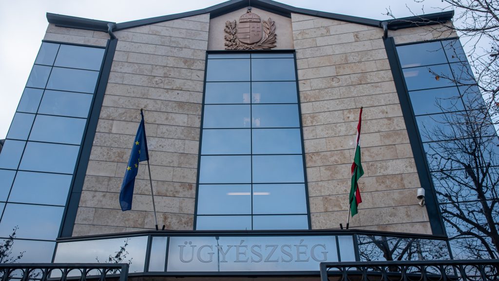 Parkfenntartás: Momentumos politikusokat is előállított az ügyészség