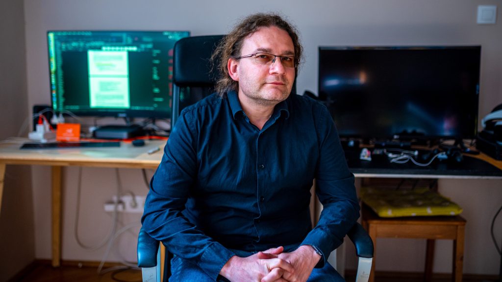 „Ezek a cégek akkorára nőttek, mint egy-egy ország” – van-e még fék az MI-vonaton?