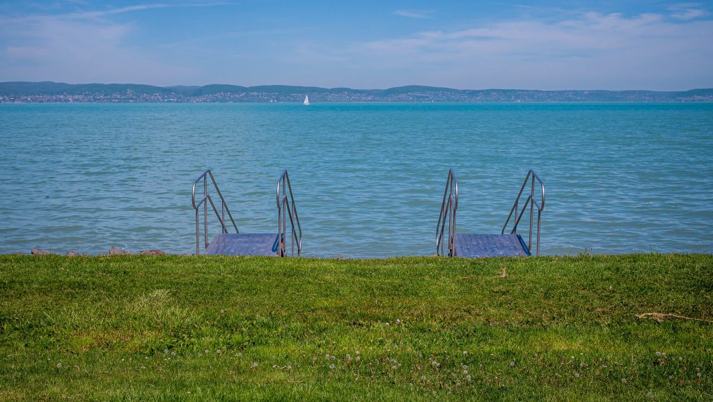 Nem az a legnagyobb baj a Balatonnal, hogy kevés benne a víz