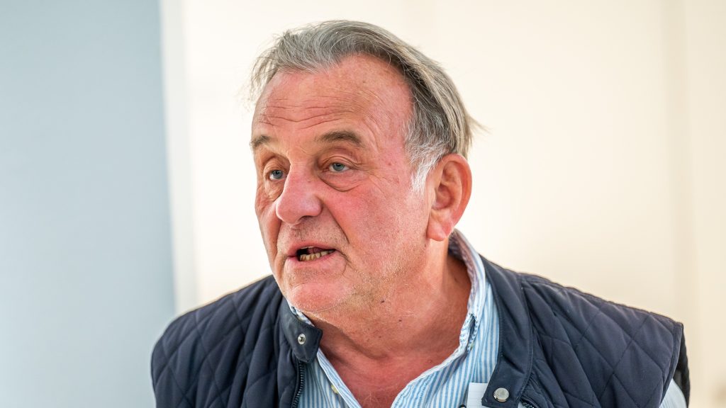 Fábry Sándor nagyot kaszált: több tízmillió forintot vett ki a cégeiből