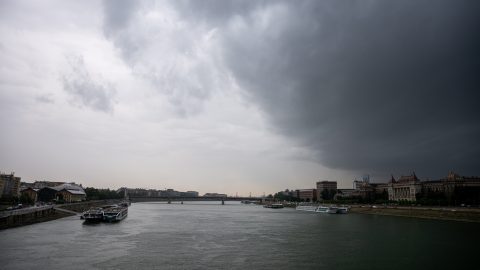vihar Budapesten