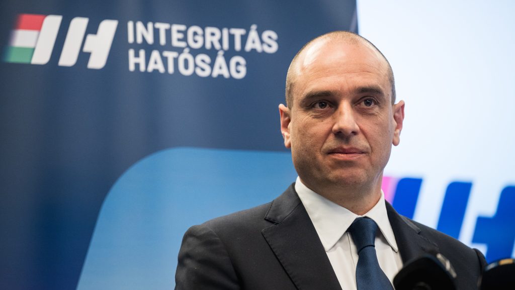 „Kikérem magamnak, hát menjenek a kurva anyjukba” – az Integ