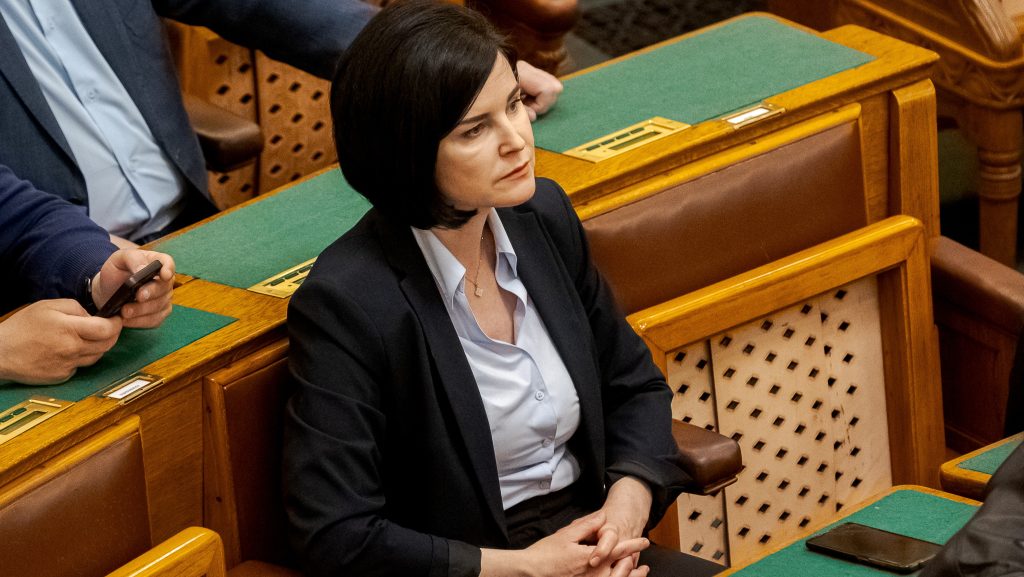 Kunhalmi: Soha többé nem indulhatok országgyűlési választásokon a saját hazámban?