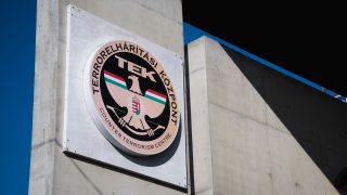 tek, terrorelhárítási központ, feldarabolás