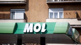 Mol-benzinkút