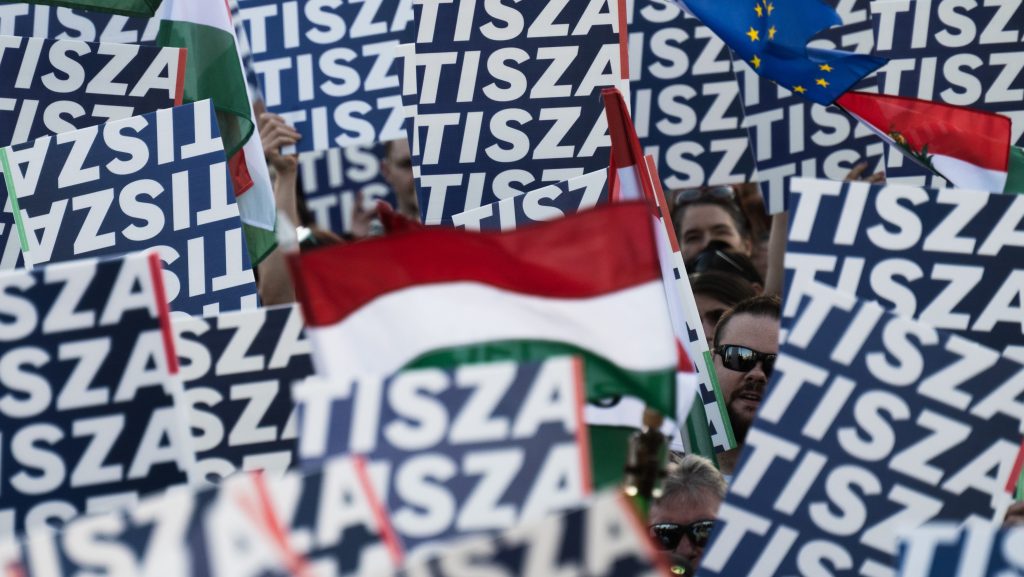 Bemutatták Magyar Péter és Tarr Zoltán utódját az Európai Parlamentben