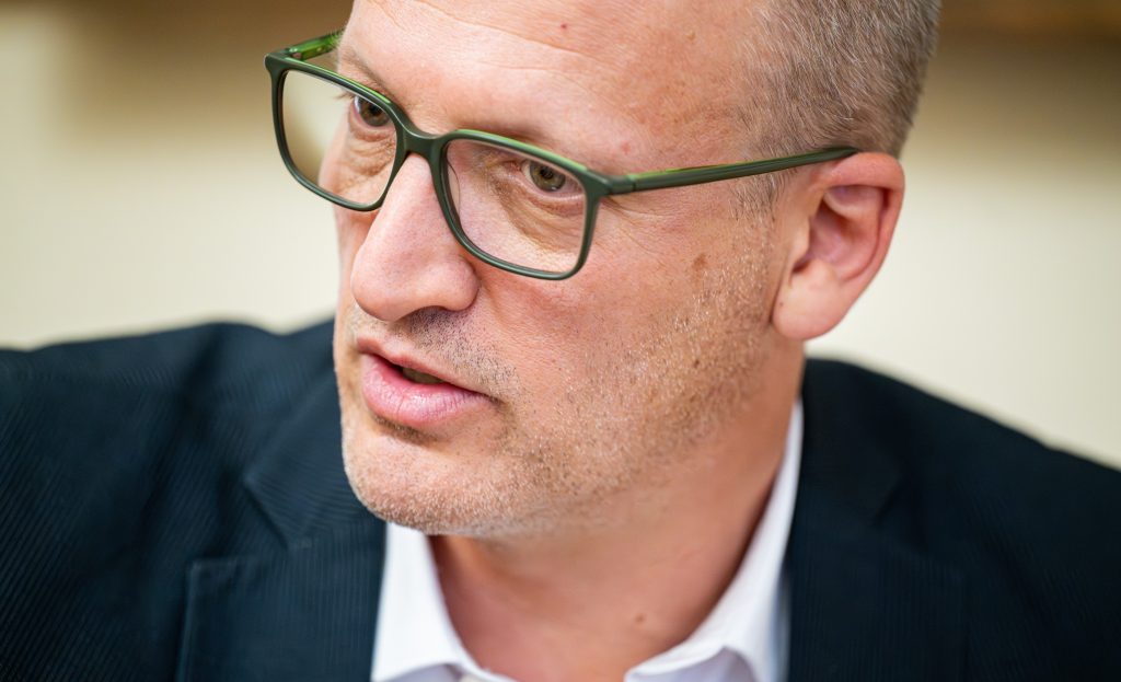 Tarr Zoltán: Néhány héten belül átfuthat a médiatörvény módosítása
