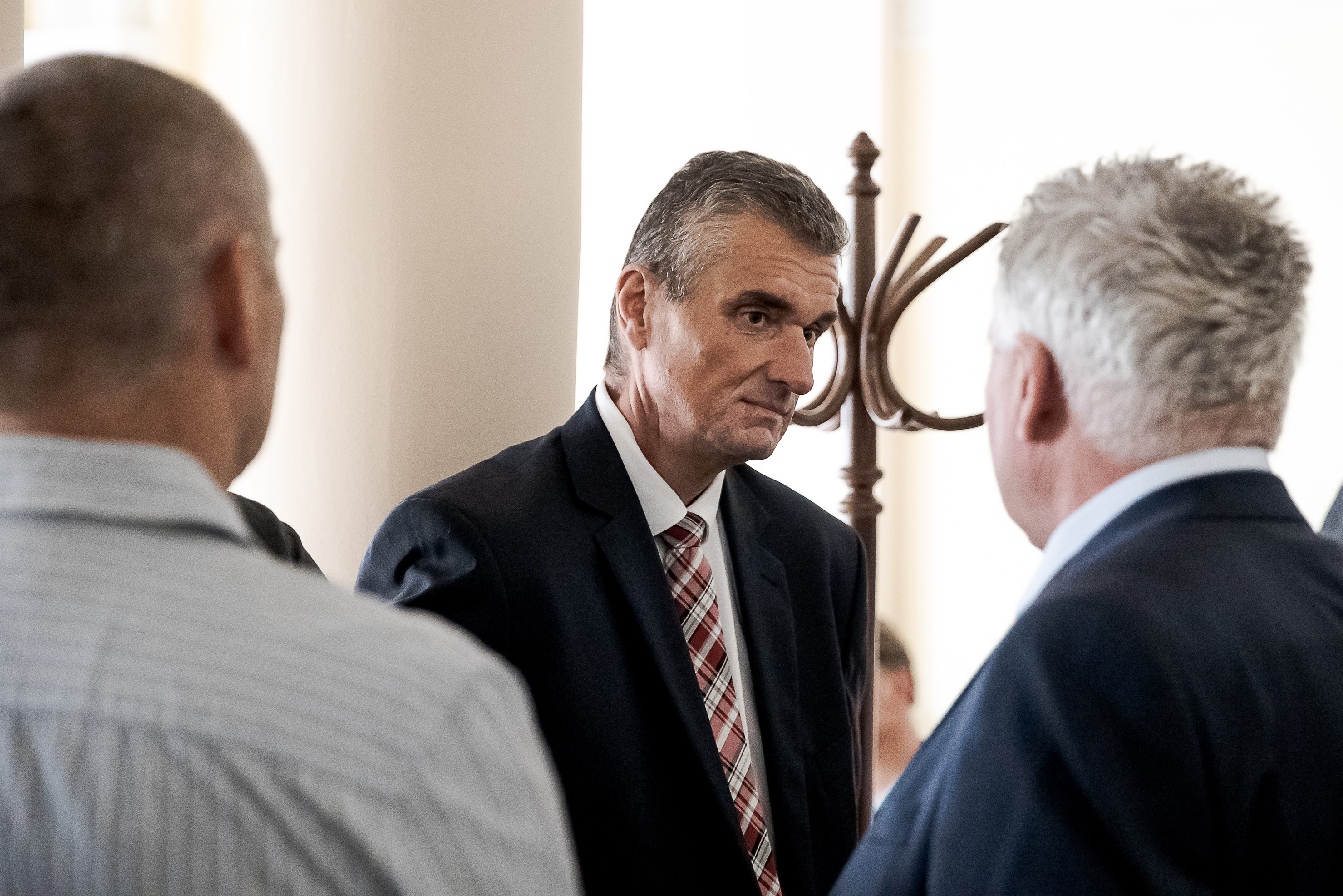 Ma is rendőrként dolgoznak a volt győri kapitány bűncselekménnyel vádolt beosztottjai 1