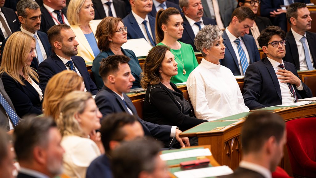 Bódis Krisztát és Radnai Márkot is kormánybiztosnak nevezték ki