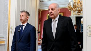 Magyar Péter, Sulyok Tamás
