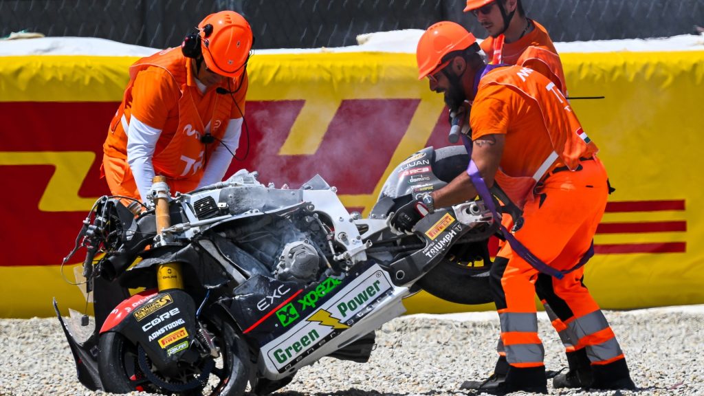 Ijesztő bukás borzolta a kedélyeket a motorosok Magyar Nagyd