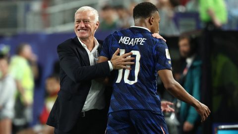 Didier Deschamps és Kylian Mbappé.
