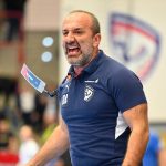 Dragan Adzic, a Mosonmagyaróvár vezetőedzője a női kézilabda Európa-liga A csoportjának első fordulójában játszott Motherson Mosonmagyaróvári KC - Thüringer HC mérkőzésen a mosonmagyaróvári UFM Arénában 2026. január 11-én.