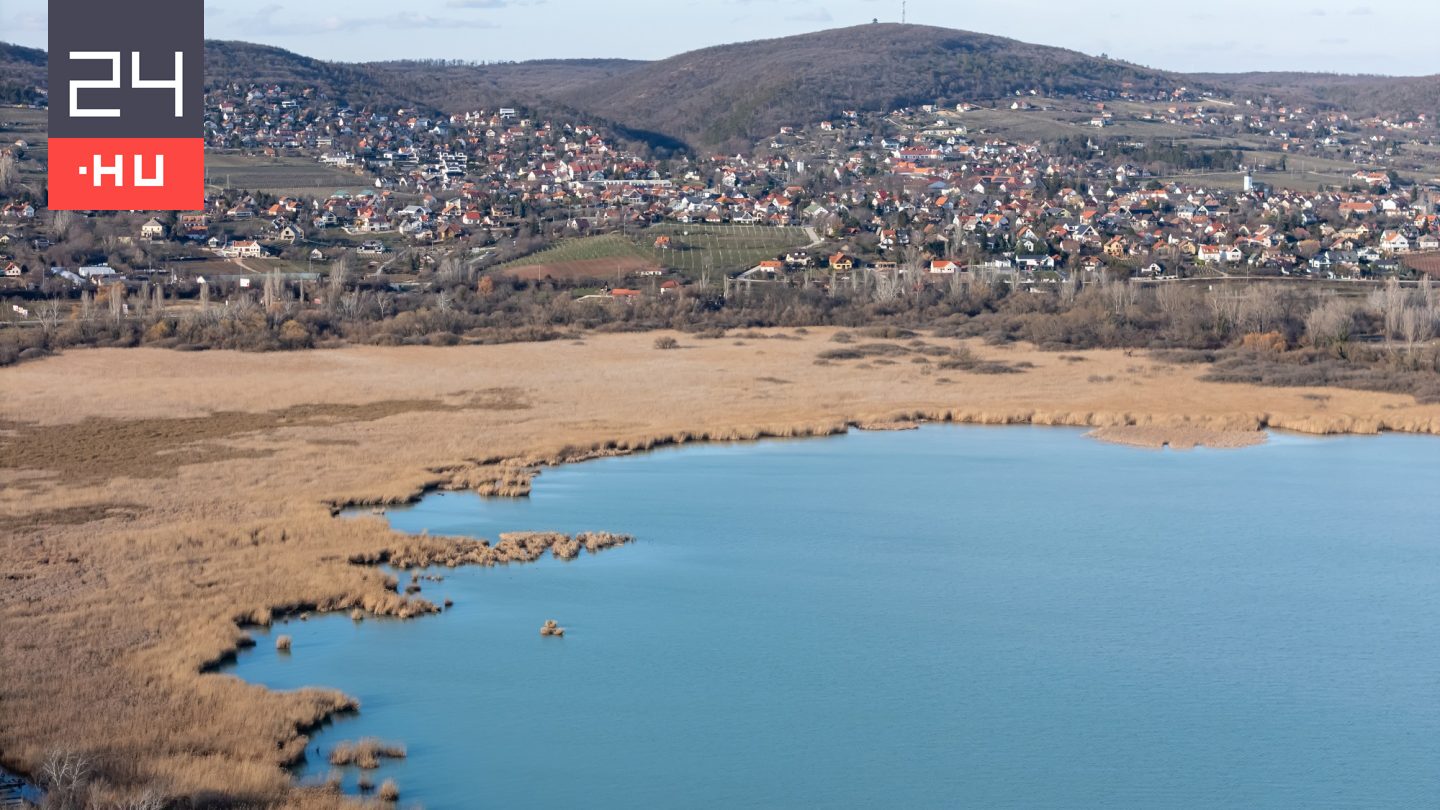 Idén a megszokottnál több eladó táblát látni a Balaton körül