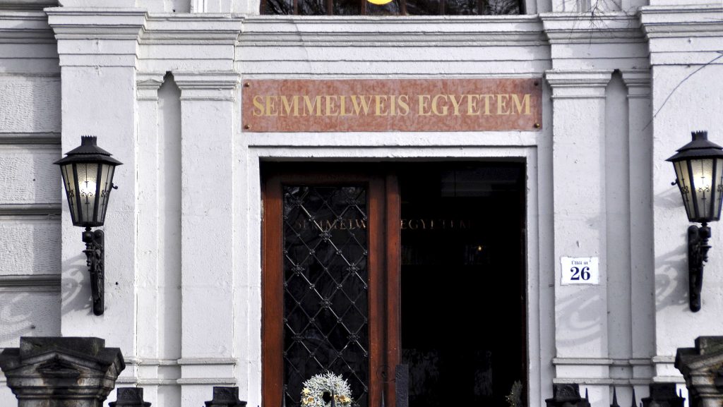 Reagált a Semmelweis Egyetem a szerdai rendőrségi akcióra