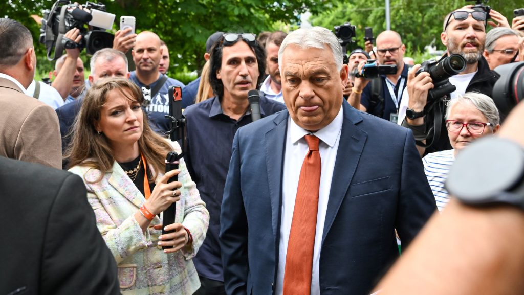 A felszólalások között egyelőre nyoma sincs a szembenézésnek, csak a Tiszát szidják