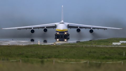 antonov, repülőgép, videó, landolás, budapest