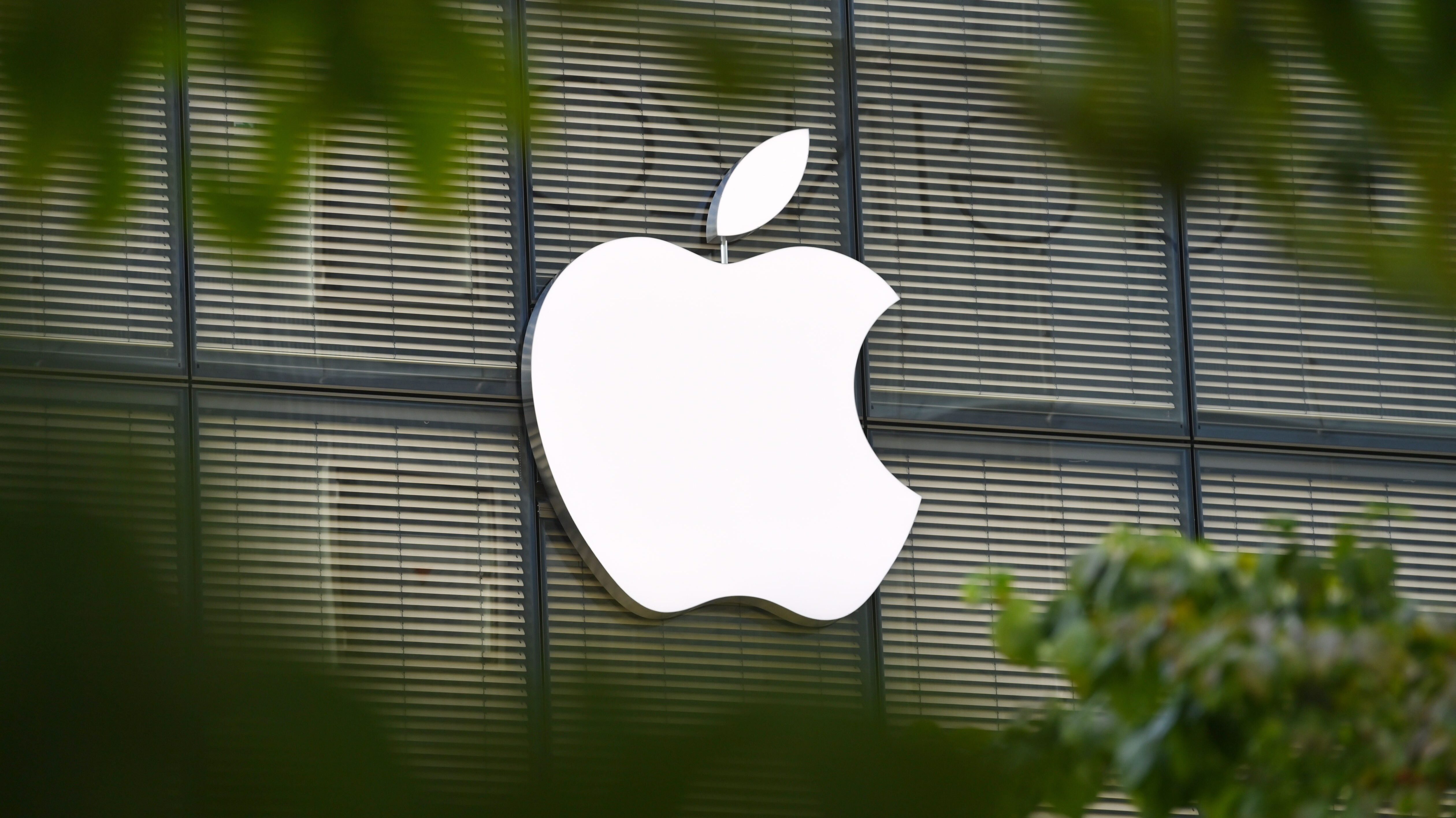 apple, iphone, chip, hiba, sebezhetőség, támadás