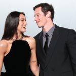 Dua Lipa és Callum Turner