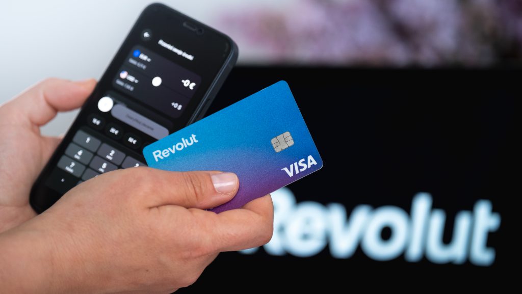 A Revolut három funkció esetében számolt be részleges leállásról.