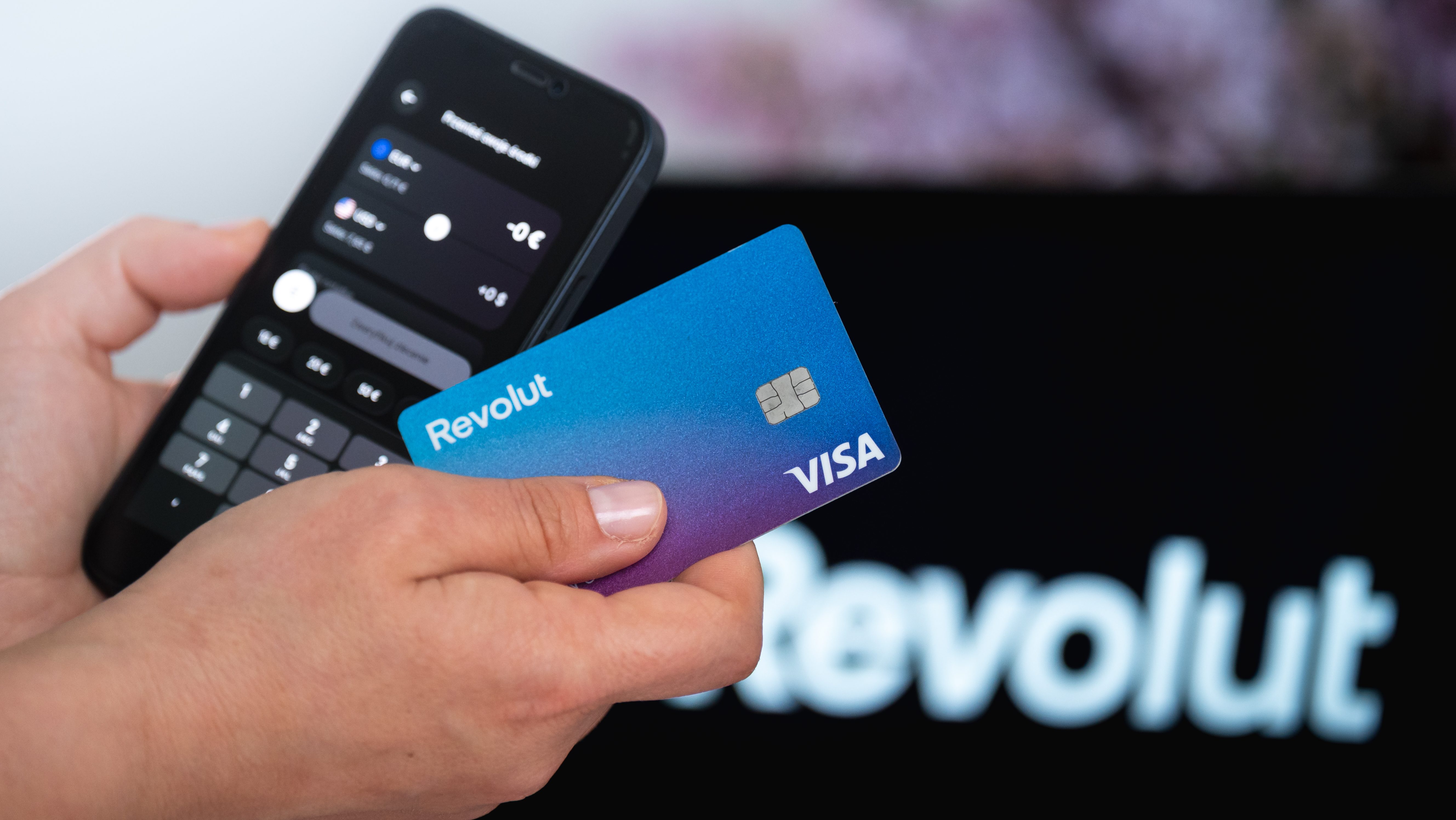 A Revolut három funkció esetében számolt be részleges leállásról.