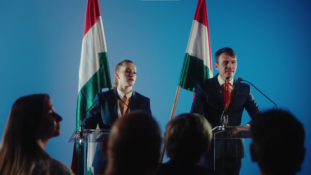 Vége van, kicsi: Lengyel Tamás ismét kormányinfót tart, most Paulina új klipjében