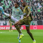 Lenny Joseph, az FTC (b) és Akpe Victory, az ZTE játékosa a labdarúgó Fizz Liga 33., utolsó fordulójában játszott Ferencvárosi TC - ZTE FC mérkőzésen a Groupama Arénában 2026. május 16-án.